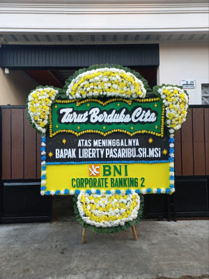 Papan Bunga Duka di Turangga