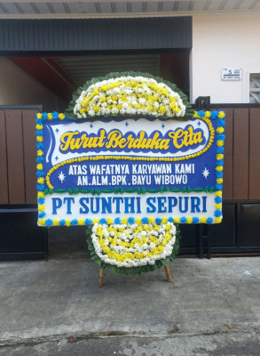 Papan Bunga Duka di Turangga