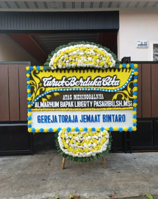 Papan Bunga Duka di Turangga